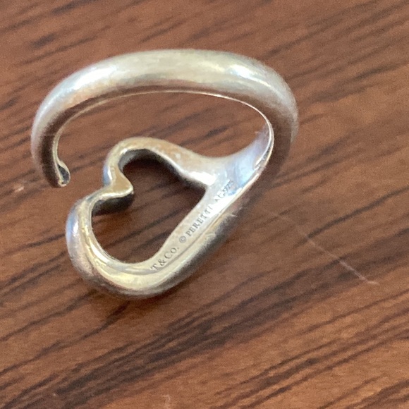 Tiffany and Co Elsa Perretti Open Heart ring - sterling silver - make an offer! - Picture 5 of 6
